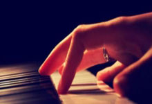 raybet官网:祝贺!郑钦文闯入WTA年终总决赛决赛人民日报客户端.